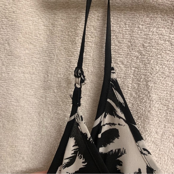 APT 9 Flowy black & white palm tree print adjustable scoop neck tank | XL - Picture 3 of 4